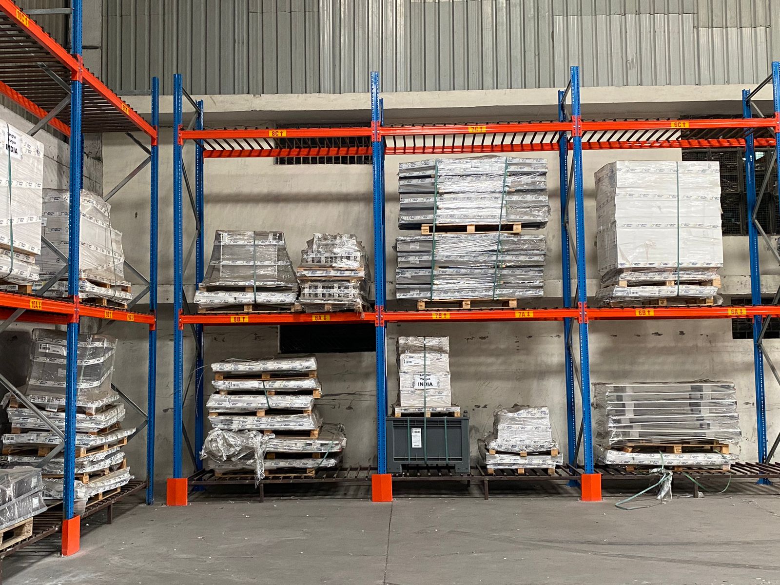 Cargo handling area